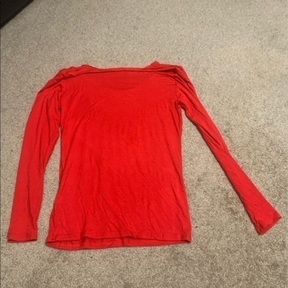 Red long sleeved Tee size Small - Picture 6 of 8